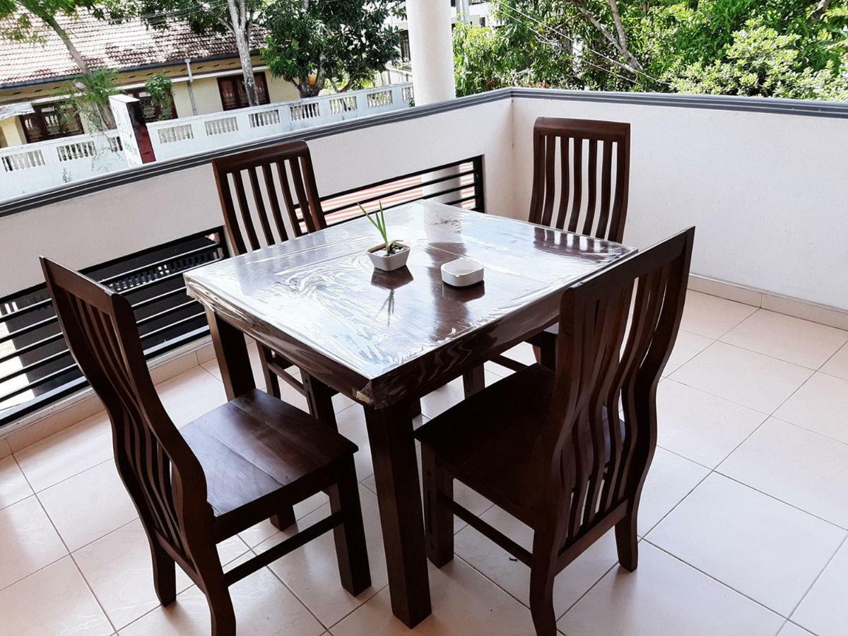 A And D Holiday Inn Anuradhapura Eksteriør billede