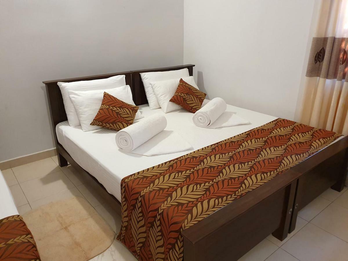 A And D Holiday Inn Anuradhapura Eksteriør billede